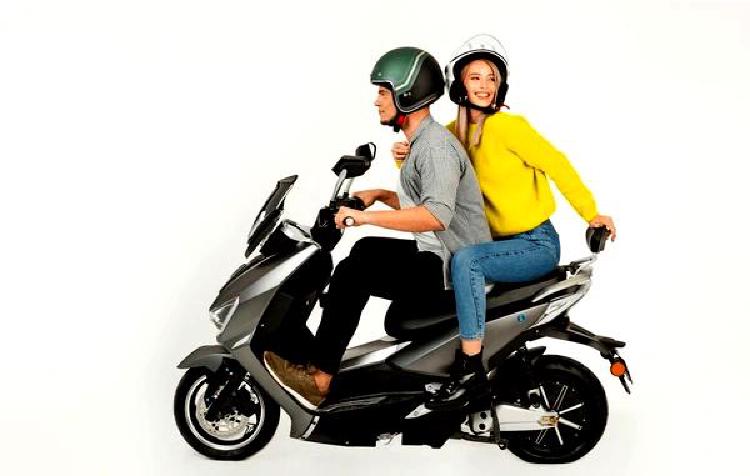 Устойчивый к атмосферным воздействиям Воин: Защита Вашего мотоцикла от непогоды