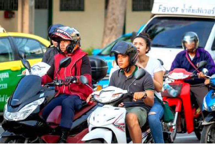Уличная смекалка: навигация по зонам повышенного риска с помощью вашего мотоцикла